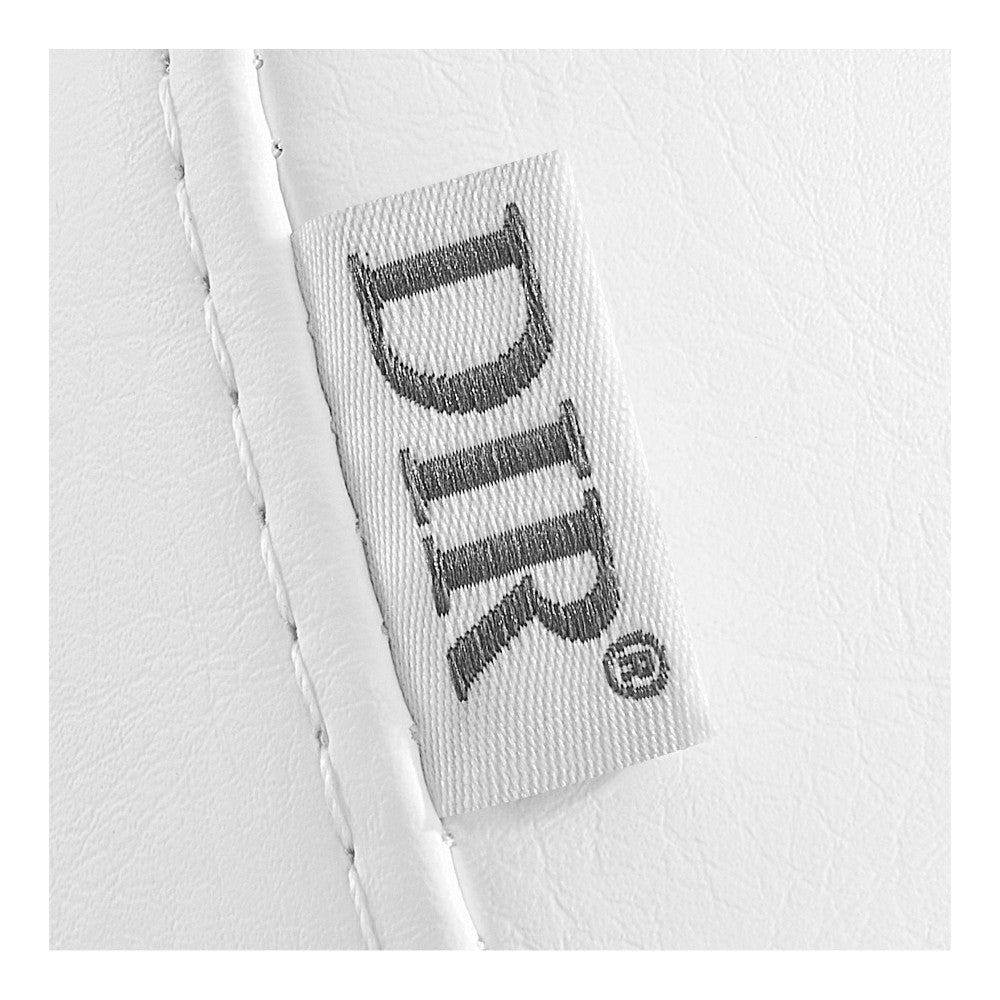 Tranquility white facial beds