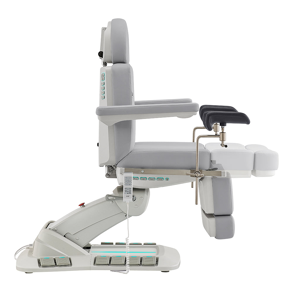 Geneva Medical Treatment Table with stirrups