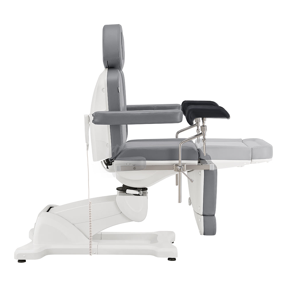 Pavo OB Medical treatment Table with Stirrups
